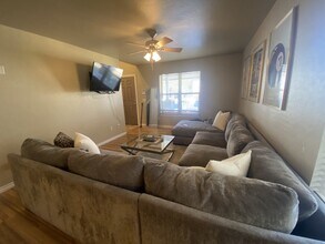 208 McCullough St in Norman, OK - Building Photo - Building Photo