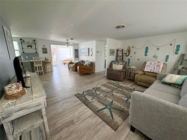 1785 Mel-o-de Ln in Englewood, FL - Building Photo - Building Photo