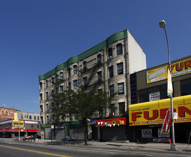 1741 Pitkin Ave in Brooklyn, NY - Foto de edificio - Building Photo