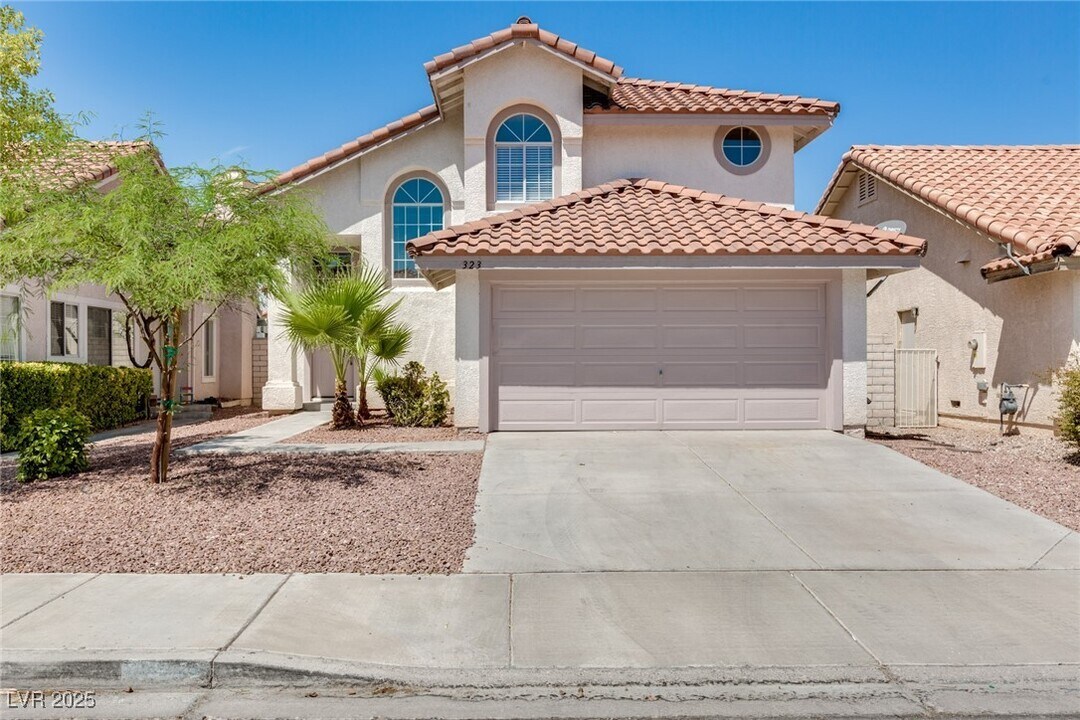 323 Cavalla St in Henderson, NV - Building Photo