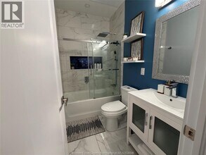 477 Pelissier St in Windsor, ON - Building Photo - Building Photo