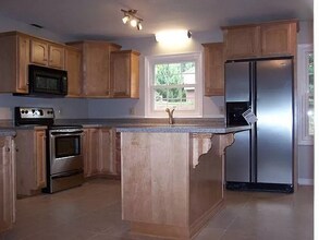 302 Little Cir in Blacksburg, VA - Building Photo - Building Photo