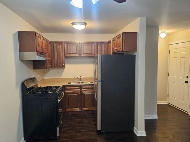 1400 Light Road in Oswego, IL - Building Photo - Building Photo