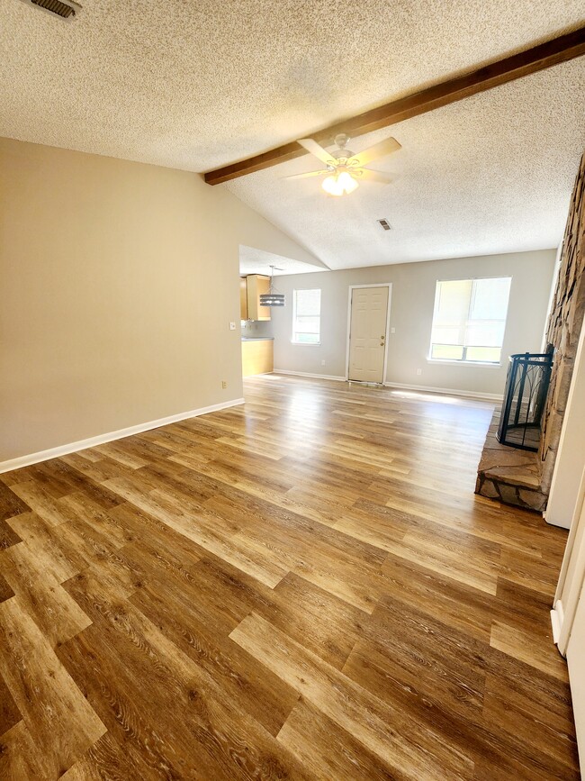 9712 Wallwood Dr SE in Huntsville, AL - Building Photo - Building Photo