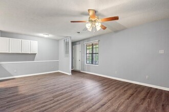4439 Townhouse Way in Knoxville, TN - Building Photo - Building Photo
