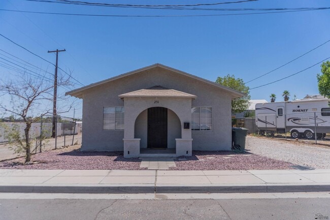 property at 251 W 9th St