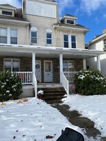 406-408 Railroad Ave in Scranton, PA - Building Photo