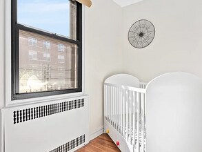 811 Cortelyou Rd in Brooklyn, NY - Building Photo - Building Photo