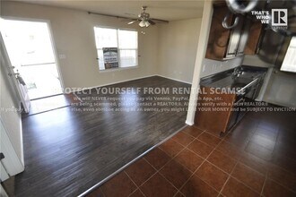 4537 W Pecan St in Fayetteville, AR - Building Photo - Building Photo