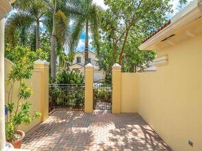 1588 Passion Vine Cir in Weston, FL - Building Photo - Building Photo