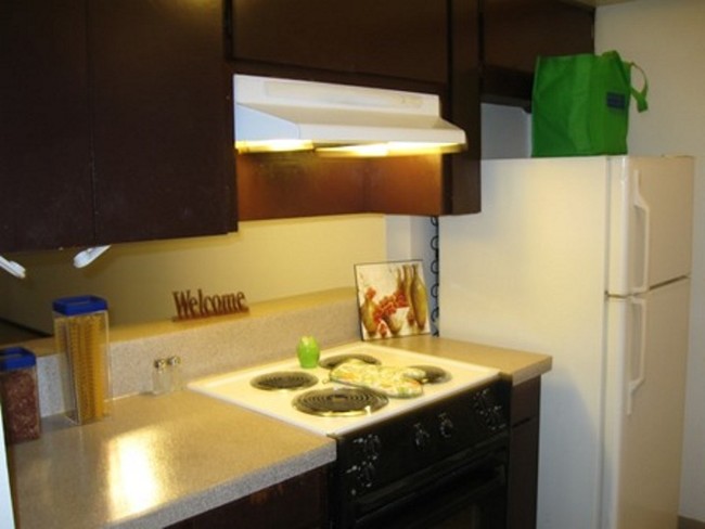 Mapleview Apartments in Beaverton, OR - Building Photo - Interior Photo