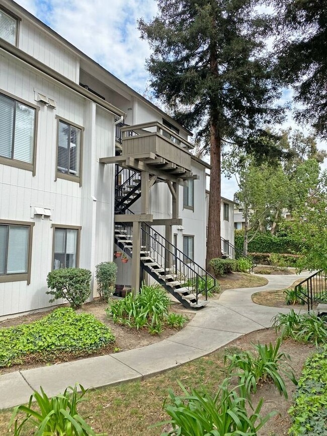 property at 1996 Tradan Dr