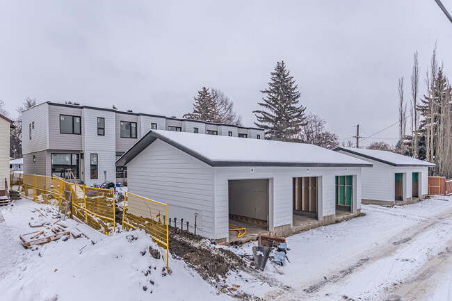 9312 83 St NW in Edmonton, AB - Building Photo - Building Photo