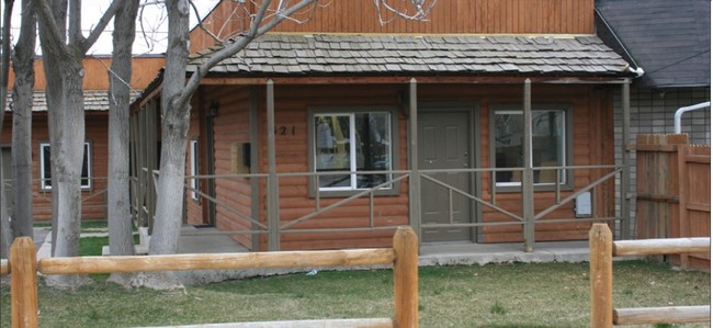 521 N Main St in Springville, UT - Foto de edificio - Building Photo