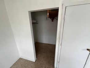 2035 Jo An Dr, Unit 2035 in Sarasota, FL - Building Photo - Building Photo
