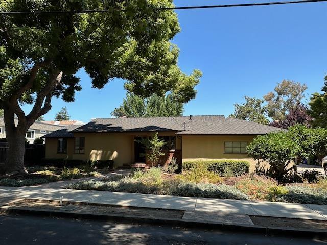 property at 845 Apricot Ave