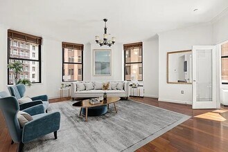 1 Wall St in New York, NY - Building Photo - Building Photo