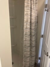 914 Elizabeth Ave, Unit F in Laureldale, PA - Building Photo - Building Photo