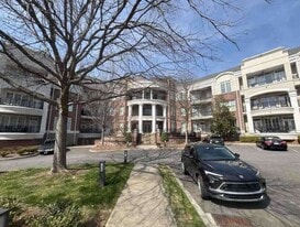 5425 Closeburn Rd, Unit 207 in Charlotte, NC - Building Photo