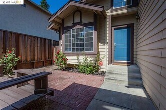 2708 Clover Ct in Antioch, CA - Building Photo - Building Photo