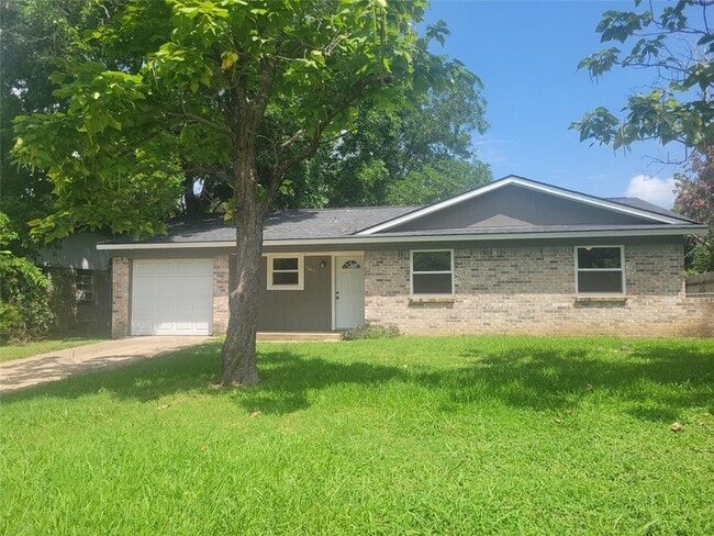 property at 14421 Horseshoe Trail