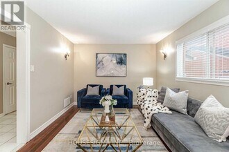 10 Palmolive St in Brampton, ON - Building Photo - Building Photo