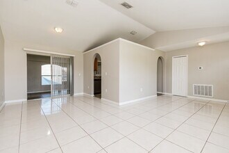 16 Dorset Dr in Kissimmee, FL - Building Photo - Building Photo