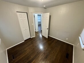 1521 W 22nd Terrace in Lawrence, KS - Building Photo - Building Photo