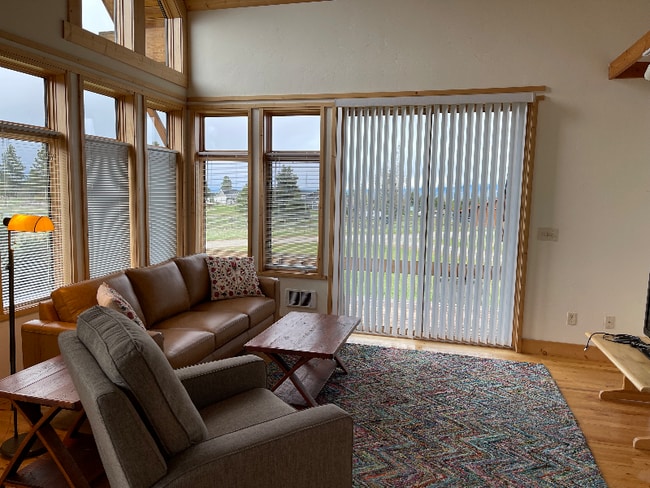 275 Bowman Rd in Hamilton, MT - Building Photo - Building Photo