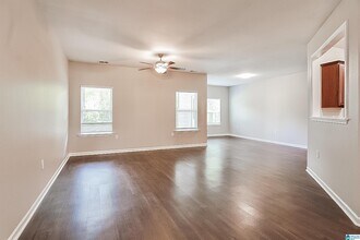 1076 Pilgrim Ln in Montevallo, AL - Building Photo - Building Photo