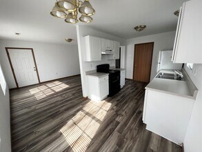 6701 Willow Pl in Godfrey, IL - Building Photo - Building Photo