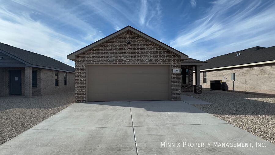 7714 Date Ave in Lubbock, TX - Building Photo