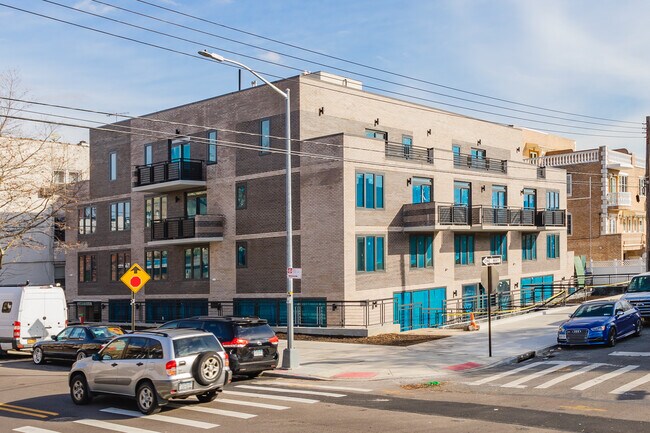 6915 15th Ave in Brooklyn, NY - Building Photo - Building Photo