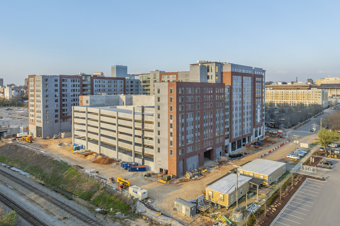 Gateway 737 in Columbia, SC - Building Photo
