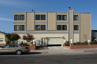 757 Easton Ave in San Bruno, CA - Building Photo - Building Photo