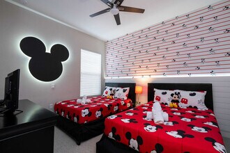 7592 Sunny Dreams Ln in Kissimmee, FL - Building Photo - Building Photo