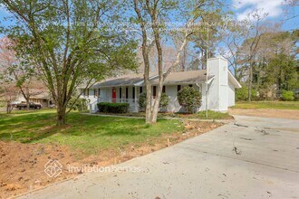 70 Hickory Dr in Stockbridge, GA - Building Photo - Building Photo