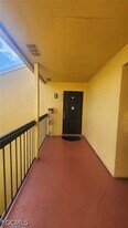 2845 Winkler Ave in Ft. Myers, FL - Building Photo