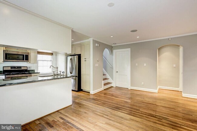 4350 River Rd NW in Washington, DC - Building Photo - Building Photo