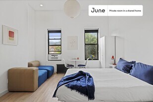 Room in Shared 3 bed/3 bath home, Unit C in Queens, NY - Building Photo