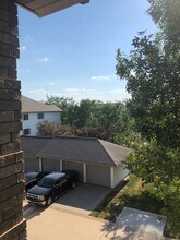 2863 Coral Ct in Coralville, IA - Building Photo - Building Photo