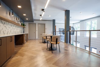 The Volaire in Charlotte, NC - Foto de edificio - Building Photo