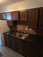 10359 Renfrew Dr in St. Louis, MO - Building Photo - Building Photo