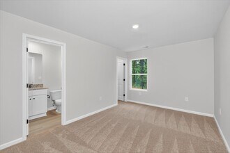 1274 Principal Featherstone Ave in Gastonia, NC - Foto de edificio - Building Photo