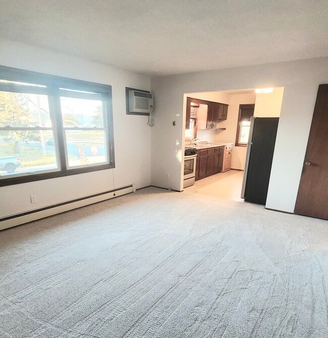 7224 33rd Ave N, Unit 3 in Minneapolis, MN - Building Photo - Building Photo