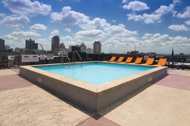 Ventana Lofts Apartments in St. Louis, MO - Building Photo - Interior Photo