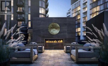 1185 Dupont St in Toronto, ON - Building Photo - Building Photo