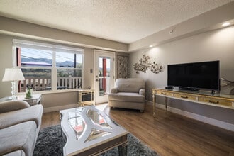 Rio Vista Apartments in Albuquerque, NM - Building Photo - Building Photo