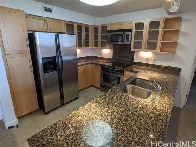 property at 600 Queen St