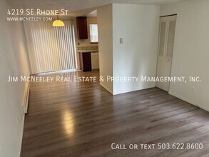 4219 SE Rhone St in Portland, OR - Building Photo - Building Photo
